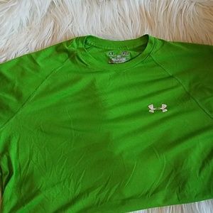 Men's Underarmour lime green heatgear tshirt